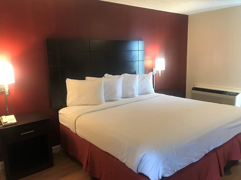 Red Roof Inn & Suites Сан Анджело Екстериор снимка