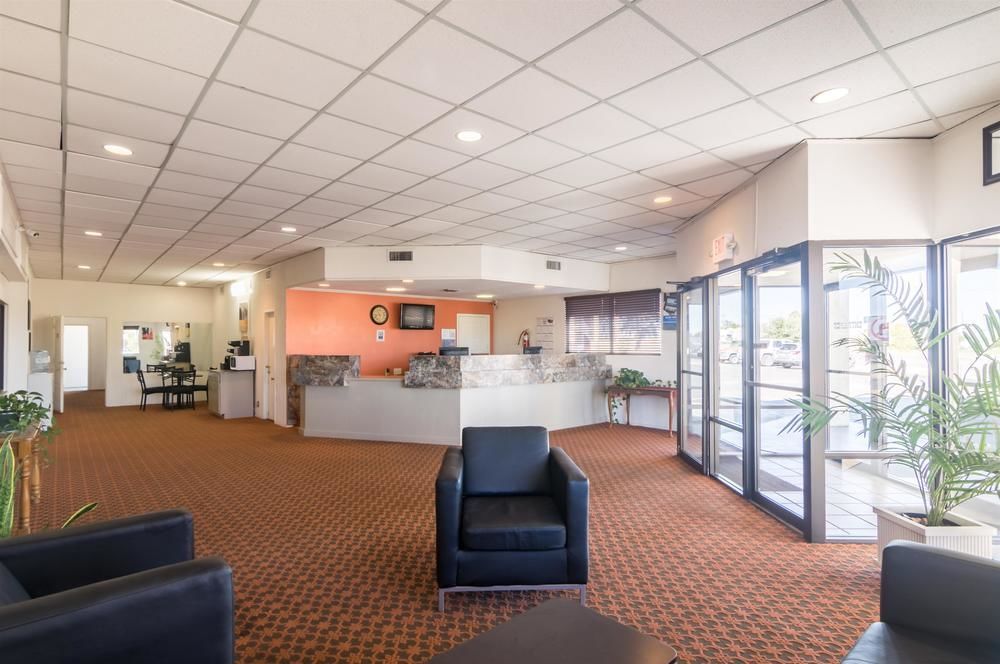 Red Roof Inn & Suites Сан Анджело Екстериор снимка