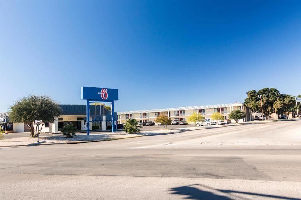 Red Roof Inn & Suites Сан Анджело Екстериор снимка